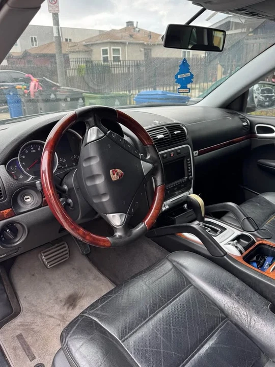 2004 Porsche 955/957 Cayenne S - Image 2 of 7