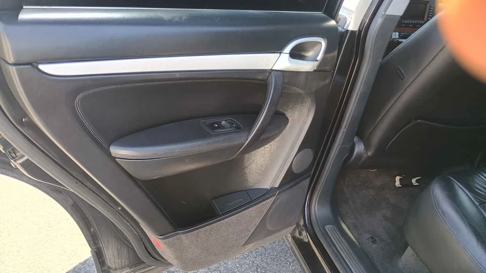 2004 Porsche 955/957 Cayenne S - Image 10 of 13