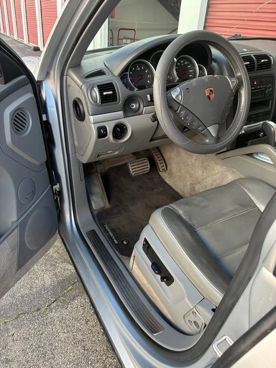 2004 Porsche 955/957 Cayenne S - Image 4 of 5