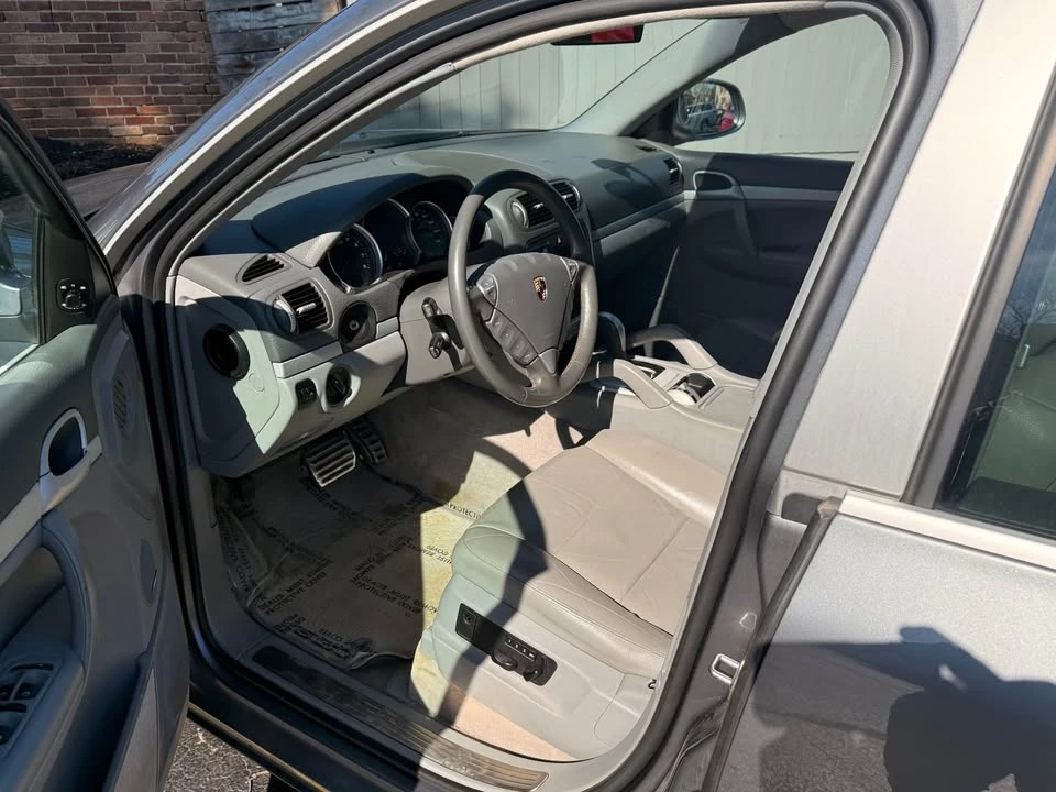 2004 Porsche 955/957 Cayenne S - Image 10 of 16