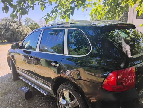 2004 Porsche Cayenne S