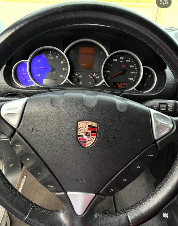 2004 Porsche 955/957 Cayenne S - Image 2 of 5