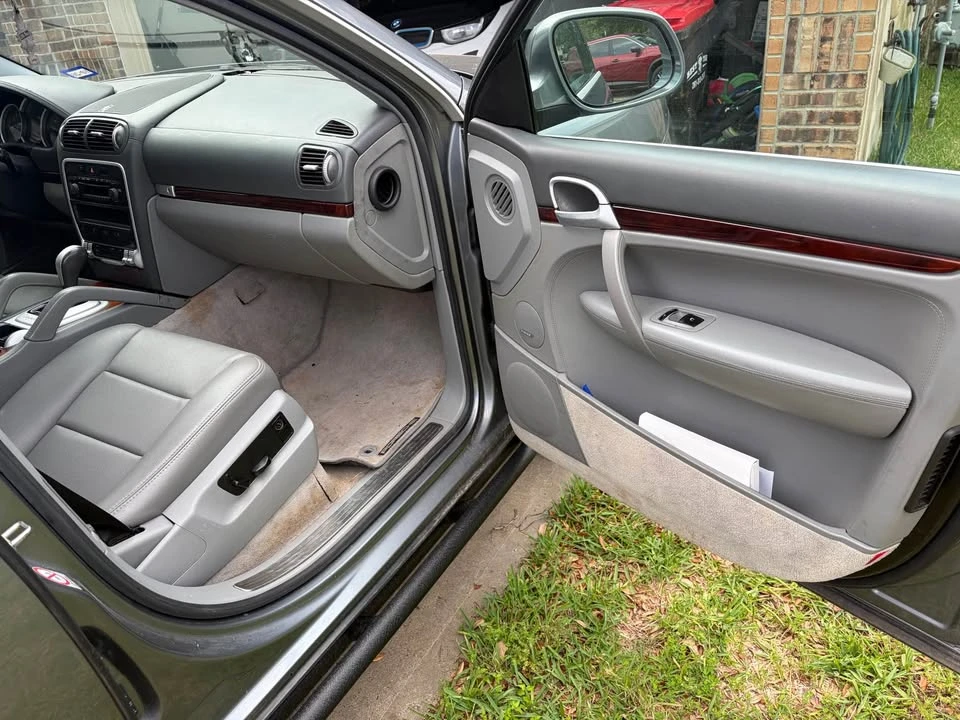 2004 Porsche 955/957 Cayenne S - Image 16 of 17