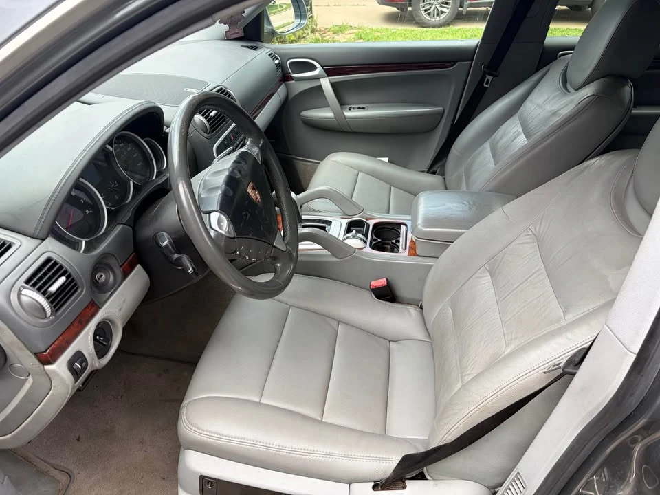 2004 Porsche 955/957 Cayenne S - Image 10 of 17