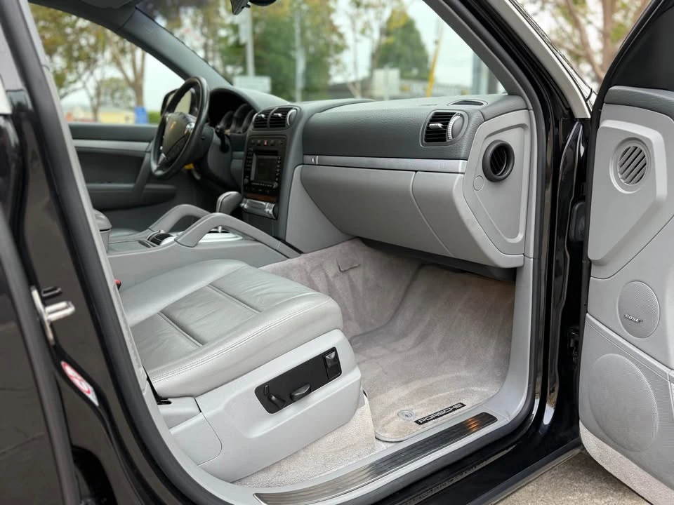 2004 Porsche 955/957 Cayenne S - Image 10 of 12