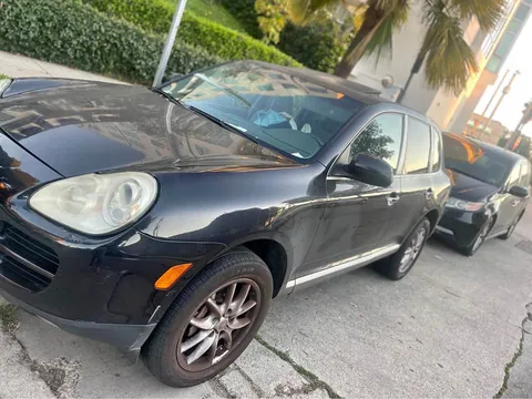 2004 Porsche Cayenne
