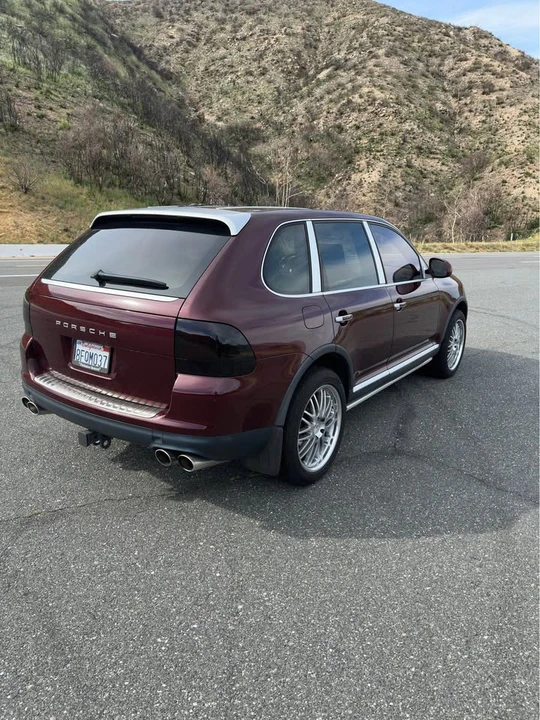 2004 Porsche 955/957 Cayenne - Image 2 of 19