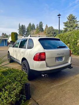 2004 Porsche Cayenne S