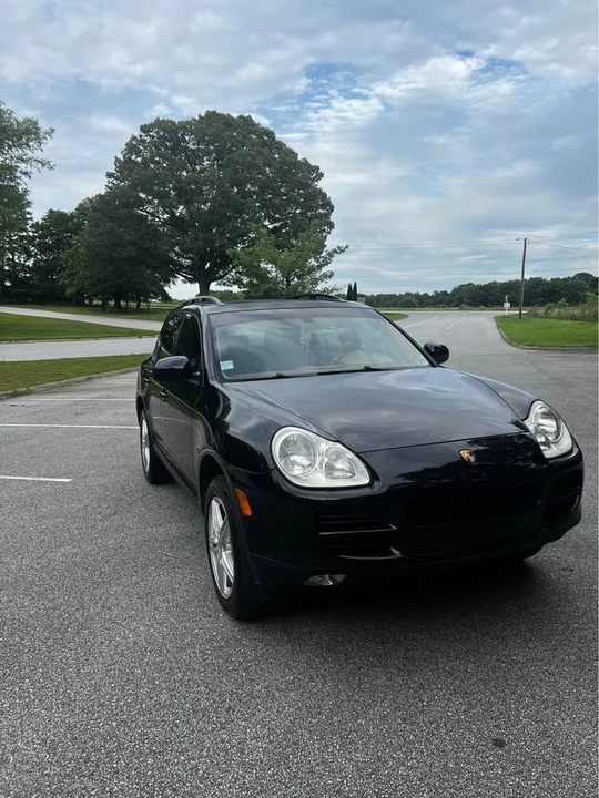 2004 Porsche 955/957 Cayenne - Image 1 of 18