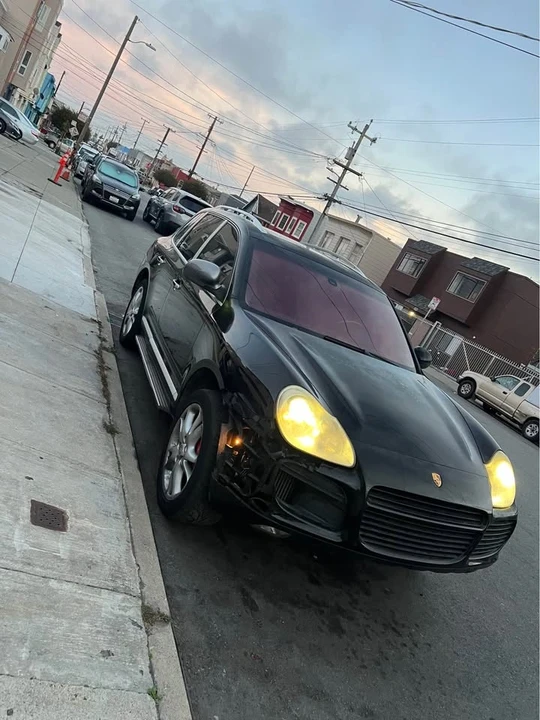 2004 Porsche 955/957 Cayenne Turbo - Image 10 of 19