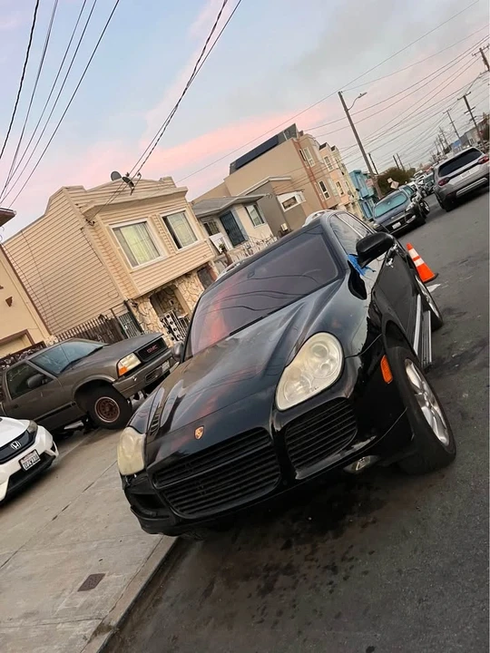 2004 Porsche 955/957 Cayenne Turbo - Image 2 of 19