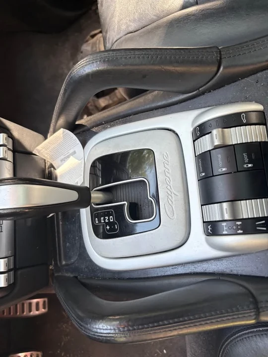 2004 Porsche 955/957 Cayenne Turbo - Image 13 of 14