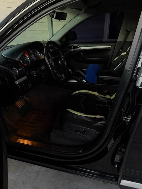 2004 Porsche 955/957 Cayenne S - Image 11 of 19