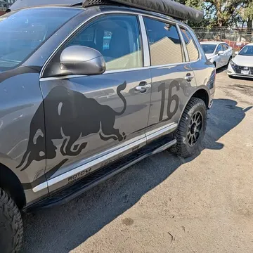 2004 Porsche Cayenne Overland