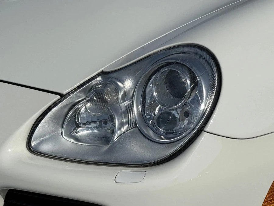 2004 Porsche 955/957 Cayenne S - Image 10 of 20
