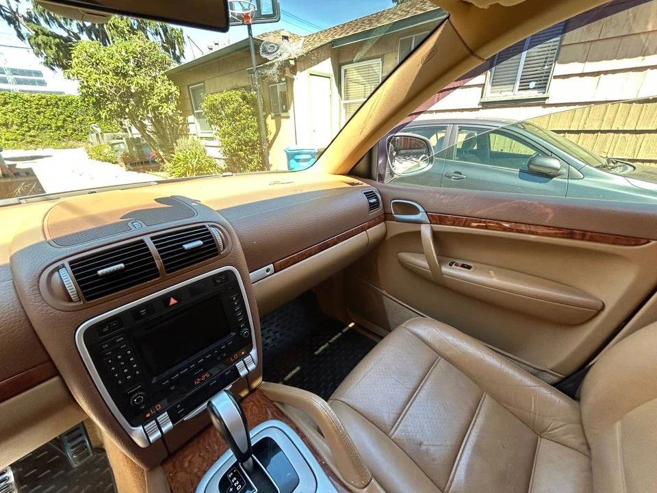 2004 Porsche 955/957 Cayenne S - Image 13 of 16