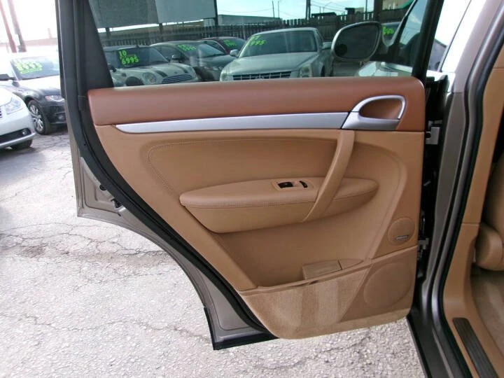 2004 Porsche 955/957 Cayenne S - Image 15 of 17