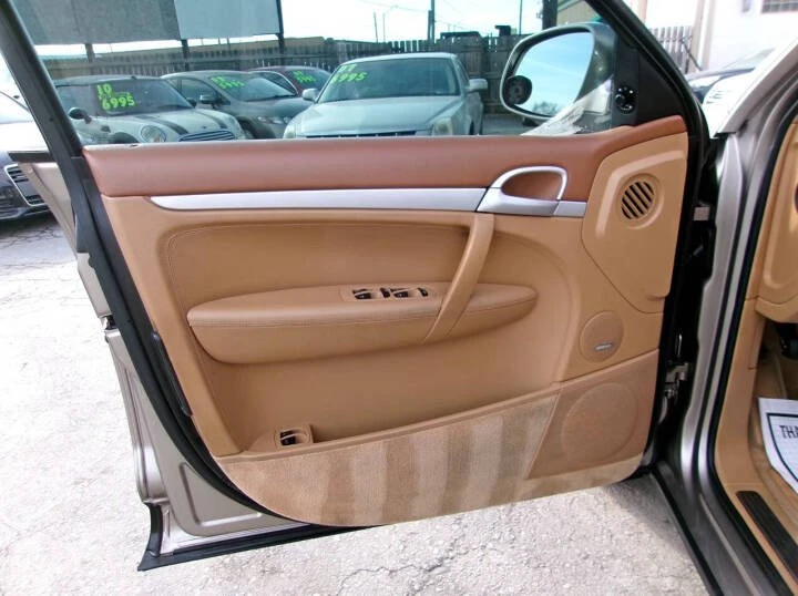 2004 Porsche 955/957 Cayenne S - Image 14 of 17