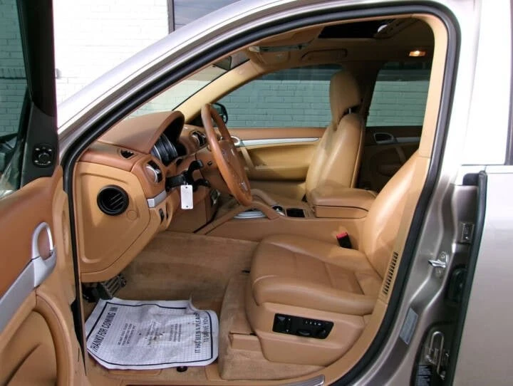 2004 Porsche 955/957 Cayenne S - Image 9 of 17