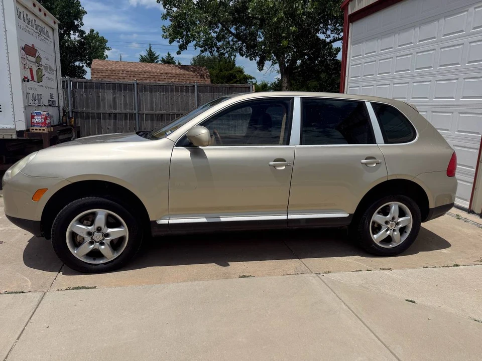 2004 Porsche 955/957 Cayenne S - Image 2 of 8
