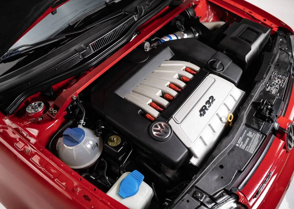2004 Volkswagen R32 Mk4 - Image 9 of 9