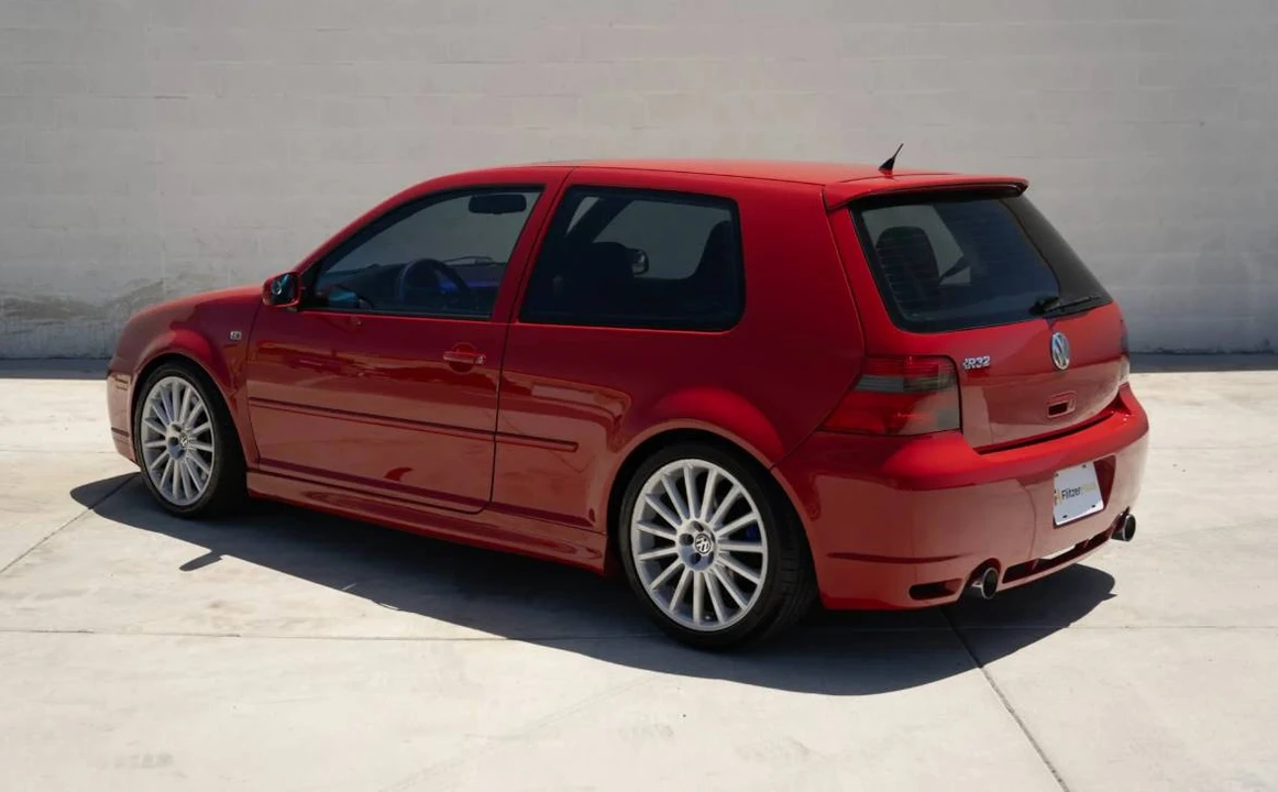 2004 Volkswagen R32 Mk4 - Image 2 of 9