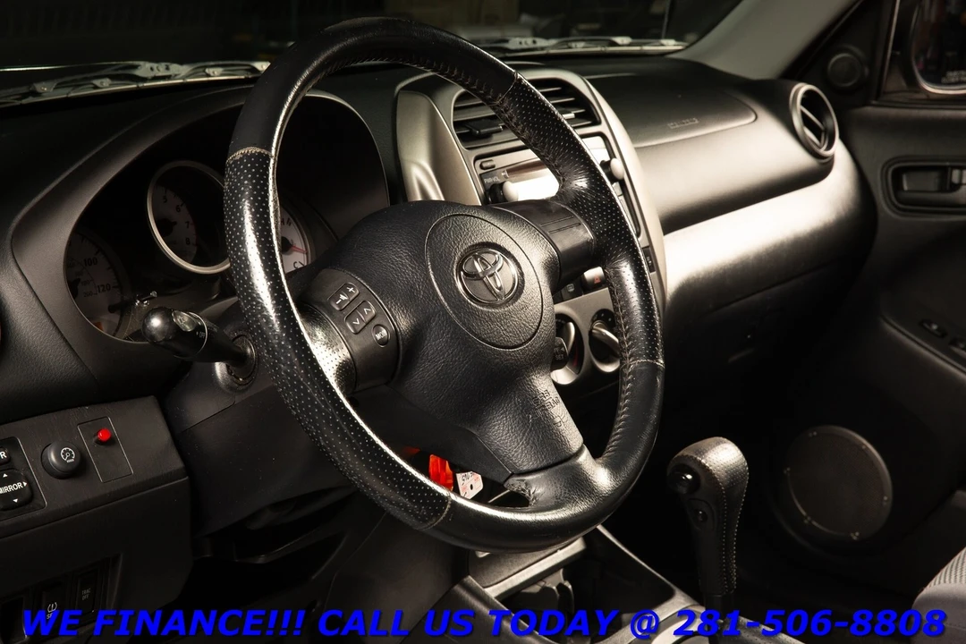 2004 Toyota RAV4 2nd Gen - Image 10 of 21