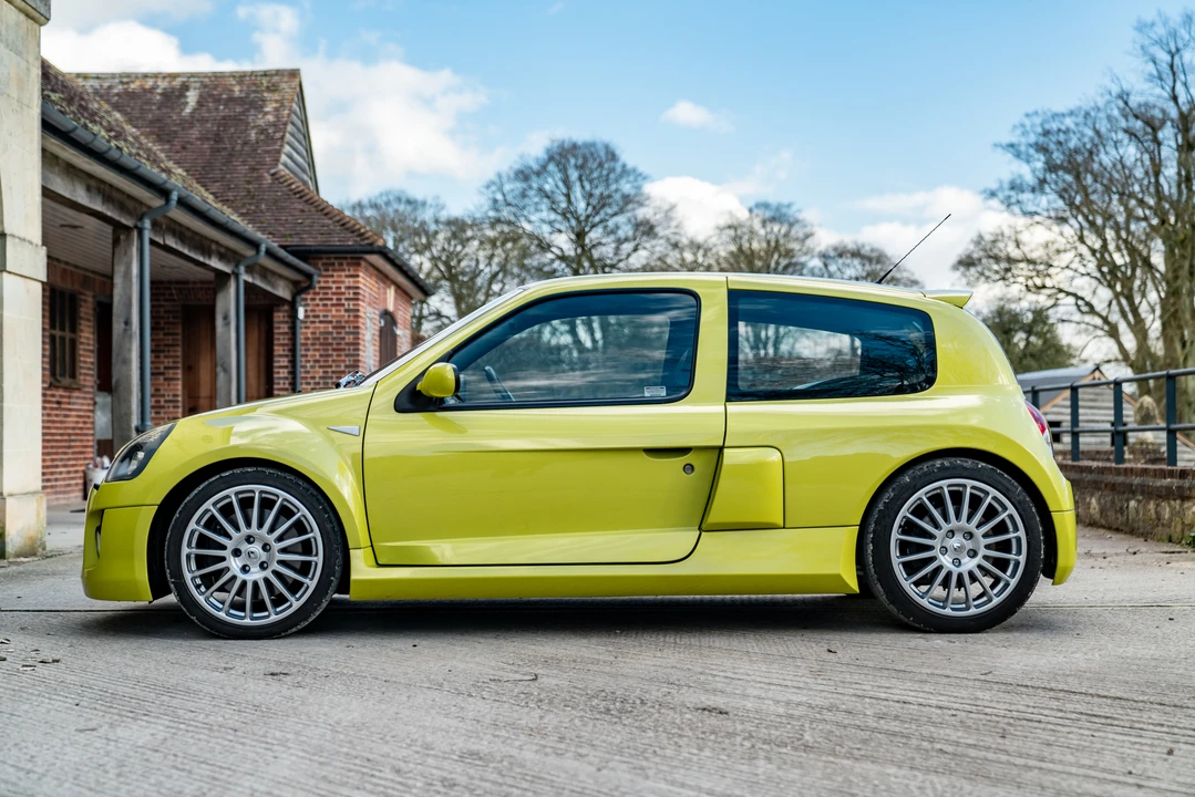 2004 Renault Clio 2nd Gen - Image 9 of 31
