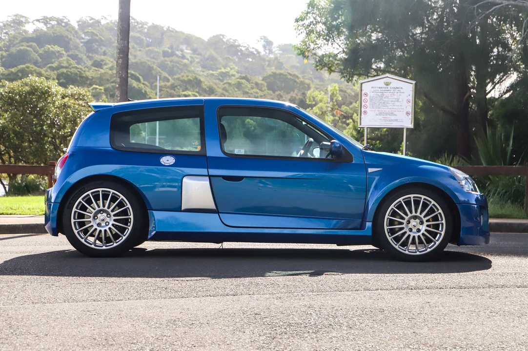 2004 Renault Clio 2nd Gen - Image 5 of 31