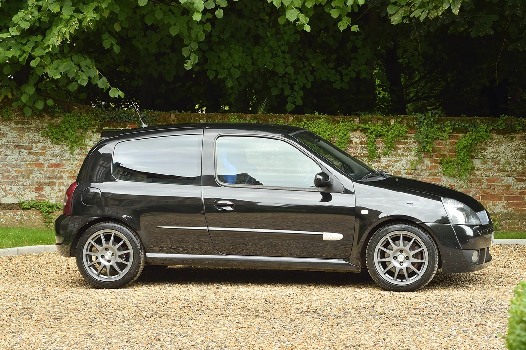 2004 Renault Clio 2nd Gen - Image 12 of 31