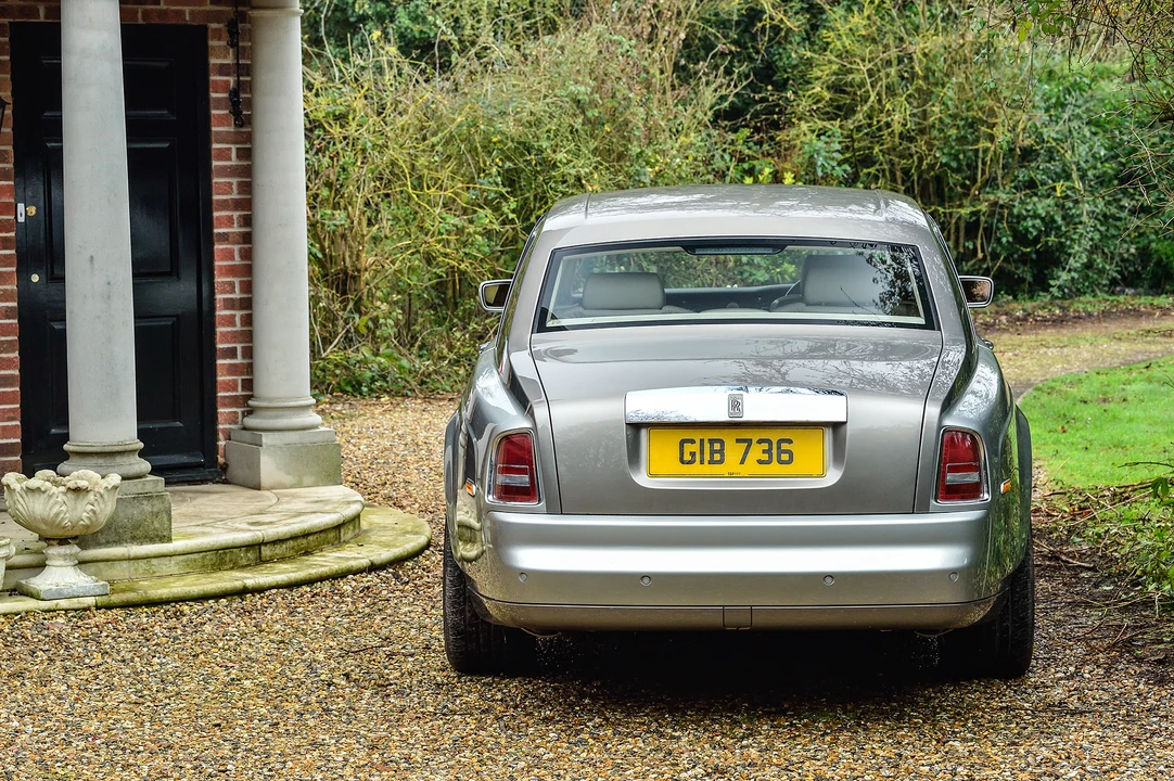 2004 Rolls-Royce Phantom VII - Image 24 of 31