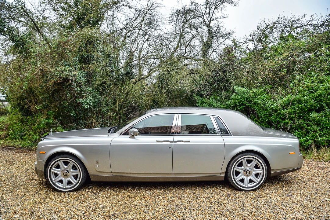 2004 Rolls-Royce Phantom VII - Image 15 of 31