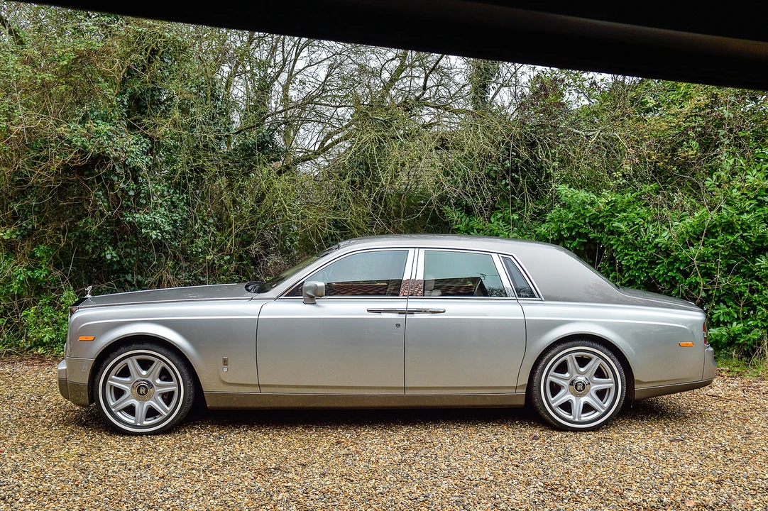 2004 Rolls-Royce Phantom VII - Image 16 of 31