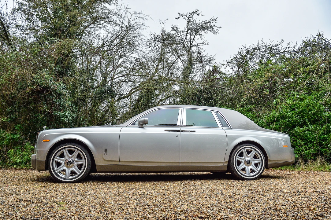 2004 Rolls-Royce Phantom VII - Image 17 of 31