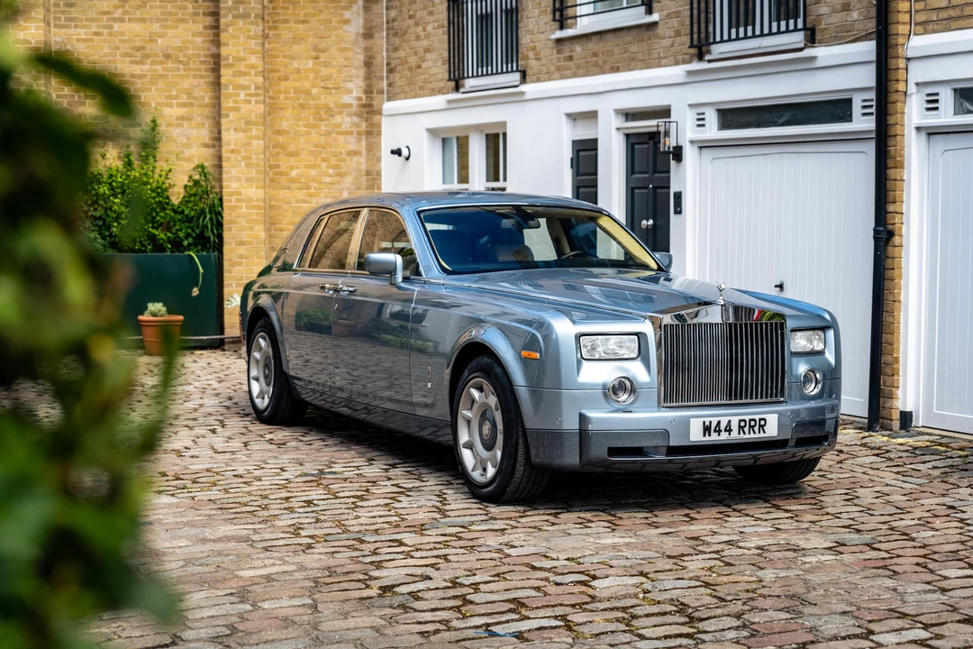 2004 Rolls-Royce Phantom VII - Image 12 of 31