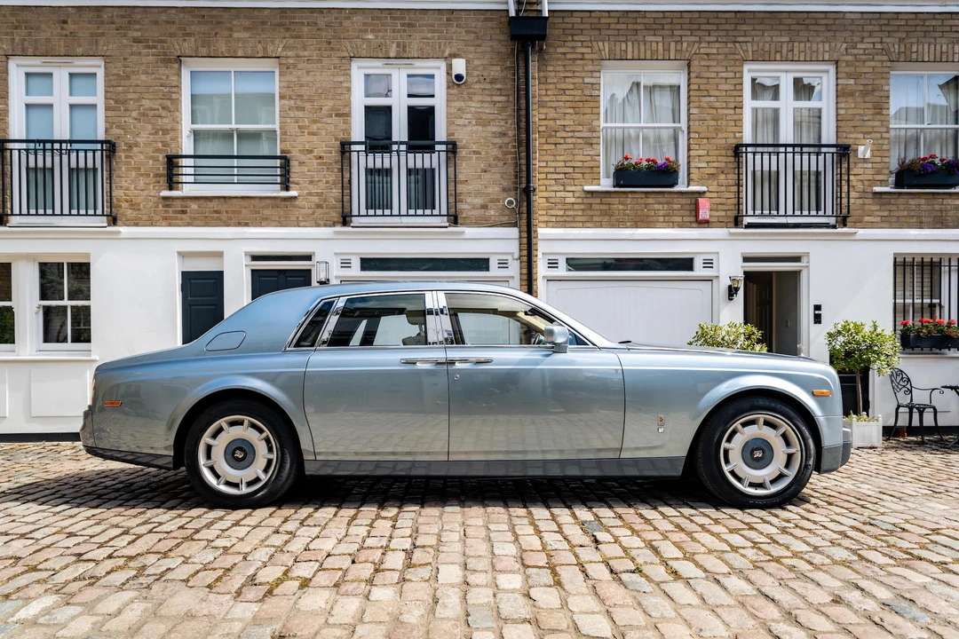 2004 Rolls-Royce Phantom VII - Image 13 of 31