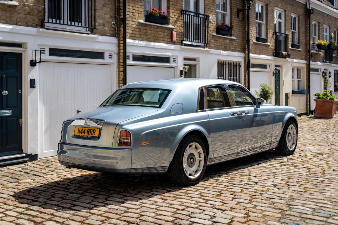2004 Rolls-Royce Phantom VII - Image 14 of 31