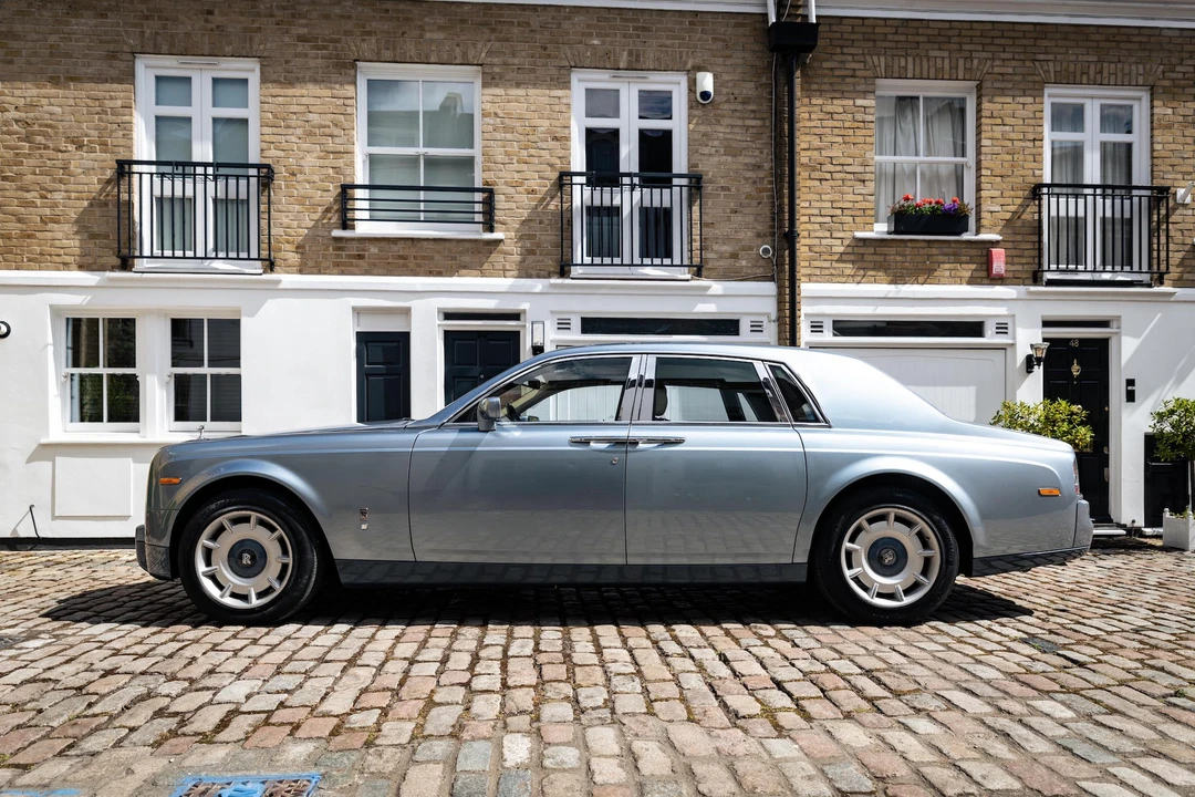 2004 Rolls-Royce Phantom VII - Image 17 of 31