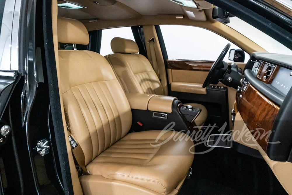 2004 Rolls-Royce Phantom VII - Image 17 of 28