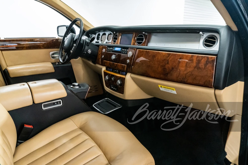 2004 Rolls-Royce Phantom VII - Image 19 of 28