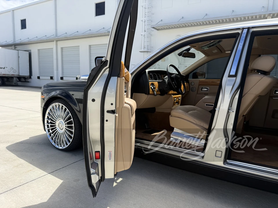 2004 Rolls-Royce Phantom VII - Image 6 of 30