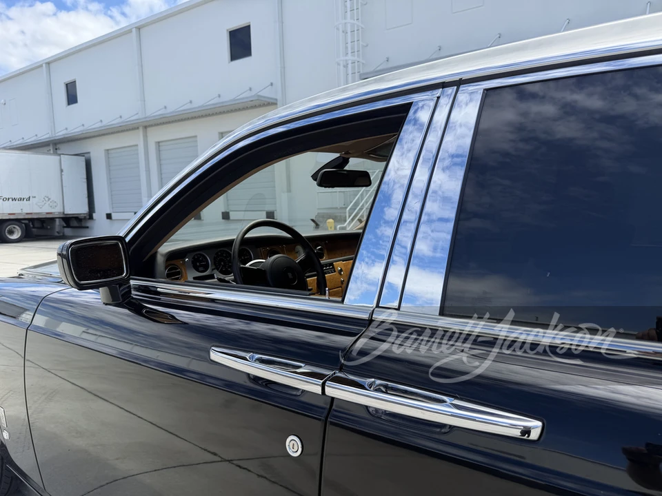 2004 Rolls-Royce Phantom VII - Image 14 of 30
