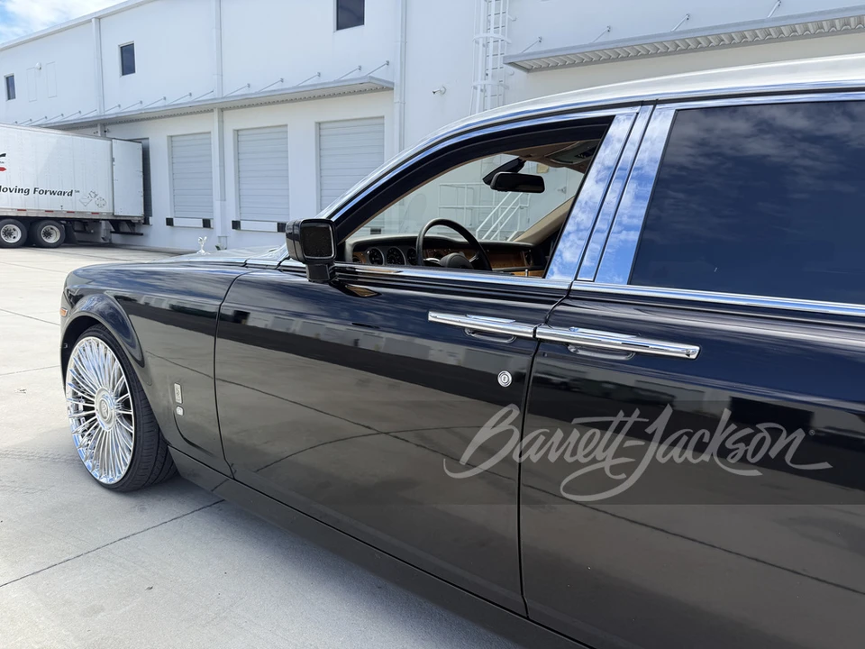 2004 Rolls-Royce Phantom VII - Image 22 of 30