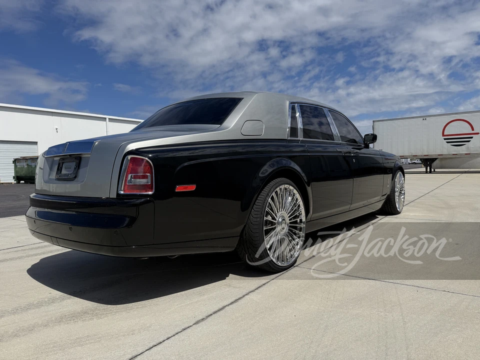 2004 Rolls-Royce Phantom VII - Image 2 of 30