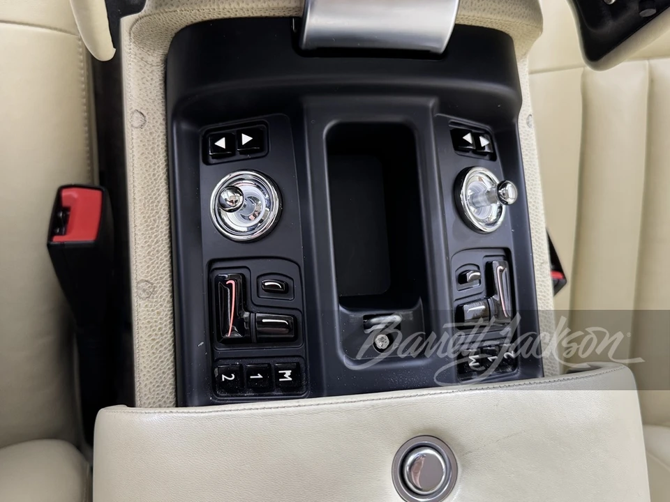 2004 Rolls-Royce Phantom VII - Image 14 of 26