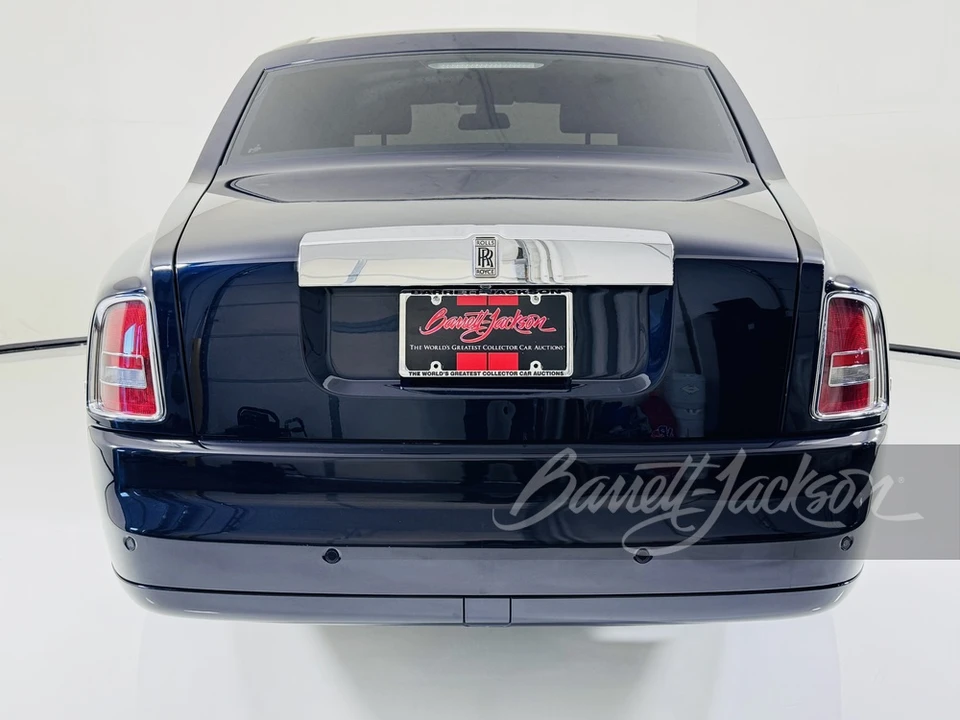 2004 Rolls-Royce Phantom VII - Image 15 of 26