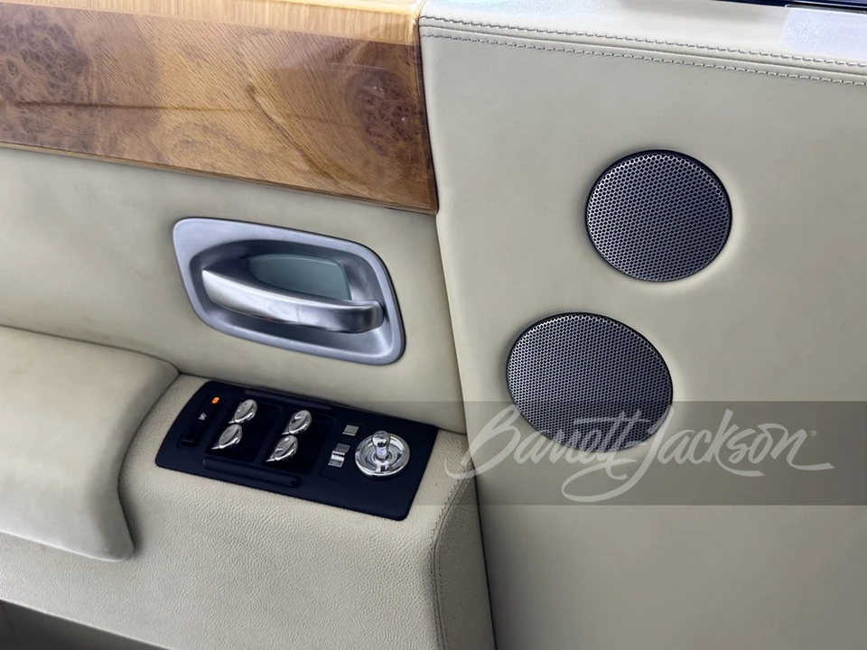 2004 Rolls-Royce Phantom VII - Image 10 of 20
