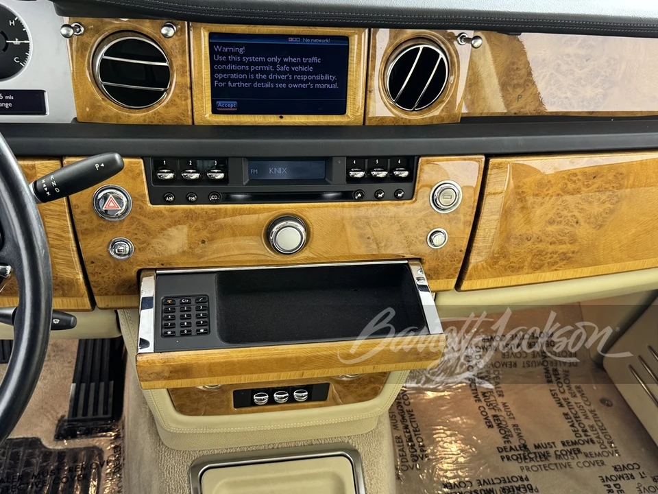 2004 Rolls-Royce Phantom VII - Image 8 of 20