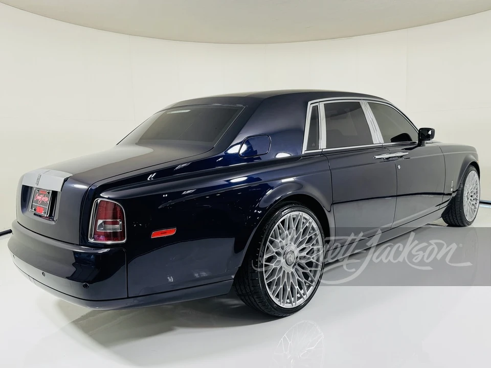 2004 Rolls-Royce Phantom VII - Image 18 of 20