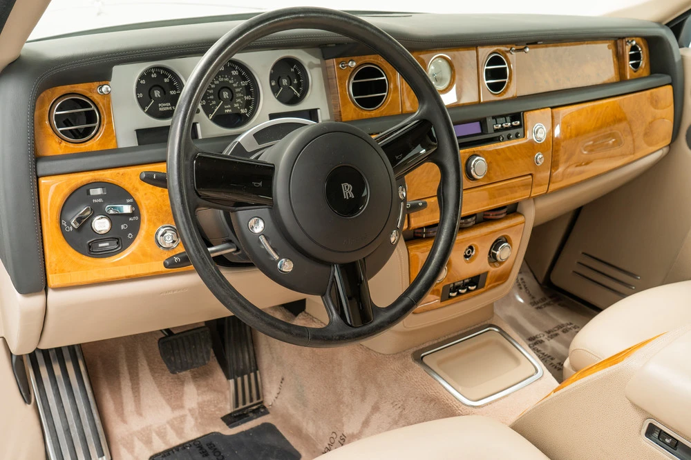 2004 Rolls-Royce Phantom VII - Image 4 of 15